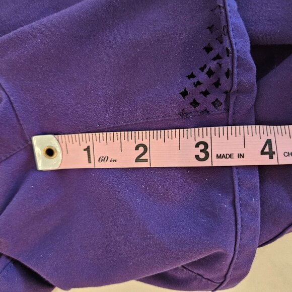 Athleta Laser Cutout Hem Purple 3 inch Shorts With Lining, Size Medium - Picture 10 of 10